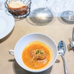 La Brianza - 生しらすと桜海老のフリテッレチュッピン。ふわふわのフリテッレが風味良く濃厚なスープと対照的いい感じのバランス。チュッピンはもれなくパンでぬぐって余すところなく楽しみました♡♡