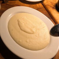 カルネジーオ イースト - 