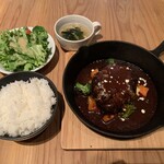 洋食とお酒のお店 うちで食堂 - 