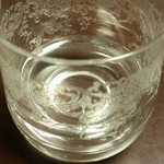 しのはら - お猪口はお酒ごと選ばせて頂きます。