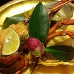 しのはら - 八寸。三重県産天然伊勢海老のウニ焼き・氷見ブリのヌタ和え等々。