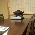 しのはら - 今度は鍋。ご主人自らふるまってくださるそう。