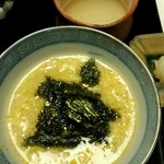 しのはら - フグの雑炊で〆。上品な出汁がたまりません。量も調整して下ったのでしょう。