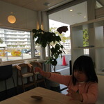 パティシエ ニシカワ ケンジ - レストランFikaにて