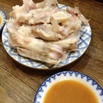 Torihide - 豚足。酢味噌と一緒に。