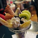 ヴァンヴェール珈琲 - チョコレートパフェ(500円)