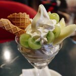 ヴァンヴェール珈琲 - ラフランスパフェ(750円)