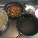 モイベーカリー - USA製鉄のフライパンをカンカンに熱して