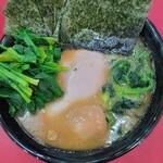 ラーメン 杉田家 - ラーメン並＋のり・生ほ～れん草増し