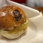 Burger Revolution Tokyo Wine & Bar - 