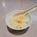 清香園 - サービスの杏仁豆腐