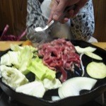 居酒屋 ふじさわ - 大将さんがジンギスカンを焼いてくれました（≧▽≦)