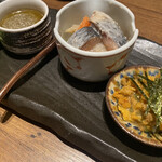 季節料理びぃぼ - おつまみ3種盛り(カニのアヒージョ、にしんのぬか漬け、うにわさ)