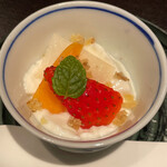 もちづき - 生姜のパンナコッタ　梨　柿　苺