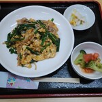Himitsu Kichi - 本日の定食豚玉ニラ炒めご飯大盛り