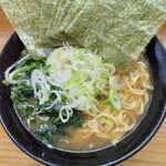 巓 - 並ラーメン＋のり増し、ほうれん草＆ねぎハーフ増し