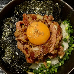 Yakinikuya Kazu Kagurazaka - ユッケの様なローストビーフ丼