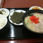 いきいきラーメン食堂 - 豚骨ラーメンライス690円＋のり(５枚)100円