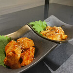 焼肉 神宮 - 松前漬けキムチと長芋キムチ