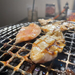 焼肉 神宮 - 桜島鳥のあぶり焼き　　塩も美味！