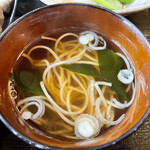 里山カフェ 里千歩 - とろろ昆布の入った煮麺。熱々です！