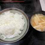 Kiaji - ご飯、味噌汁