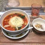 太陽のトマト麺 with チーズ - 