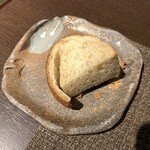 新上屋 - 全粒粉のパン