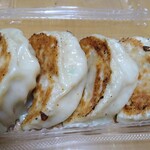 SAPPORO餃子製造所 - 蓋開けたら？ですって～♪