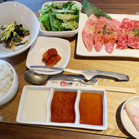 焼肉ぽんが 江ノ島 - 