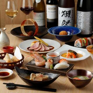 ＜海老・蟹・雲丹＞を使用した創作料理が愉しめる3種類のコース