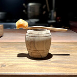 薪鳥新神戸 - 自家製燻製の生キャラメル