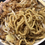 夢を語れ - 「汁なし＝薫製リミット」（300グラム、900圓）、「麺増し」（＋100グラム＝400グラム、100圓）。
