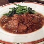 牛バラ肉の煮込み