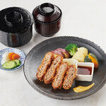 神戸食堂 はぁとす。 - さっくさくミンチカツ御膳