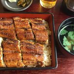 源与門 - キャーーー！！！
      
      うな重 ¥3800  肝吸い変更 ¥200。
      
      タレ少なめ。
      
      
      
      