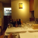 サリュー - サービステーブル