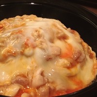 和の食 いがらし - 親子丼
                とろとろ。玉子の色がきれい。
                鶏肉と玉子のみのシンプルな親子丼。
                玉子とお米がおいしいです。