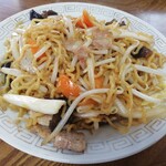 仙龍 - もやしと肉以外は麺も野菜もかなり生っぽい