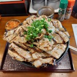 炭火焼き豚丼専門店 豚小家 - 塩豚丼大盛り、ロース