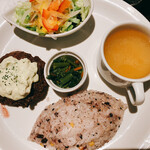 BOND CAFE - 