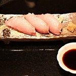 日本料理　百屋 - 握りに見立てた生鰤大根