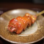 鳥田中 - エッジの立った綺麗な串打ち。とろけるようなレバー