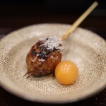 鳥田中 - 鴨肉をミックスした、つくね。＋燻製のキンカン。マイクロプレイン。自分も買お(笑)