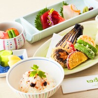 【平日ランチ限定｜笑美菜（えびな）ごぜん】雑穀米や野菜の天婦羅・煮物でヘルシー全５品