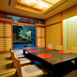 Nihon Ryouri Shiki - 最大10名様までの堀ごたつ式のお座敷