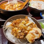 宮崎地鶏炭火焼 車 - 鶏麻婆豆冨御膳　1000円