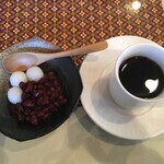 イホロ - ランチセットのコーヒーとデザート