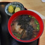 上尾ごはん - 味噌汁、ぬか漬も素晴らしく美味い！