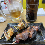 焼き鳥野島 - 料理写真:レバーとネギマと黒ホッピー